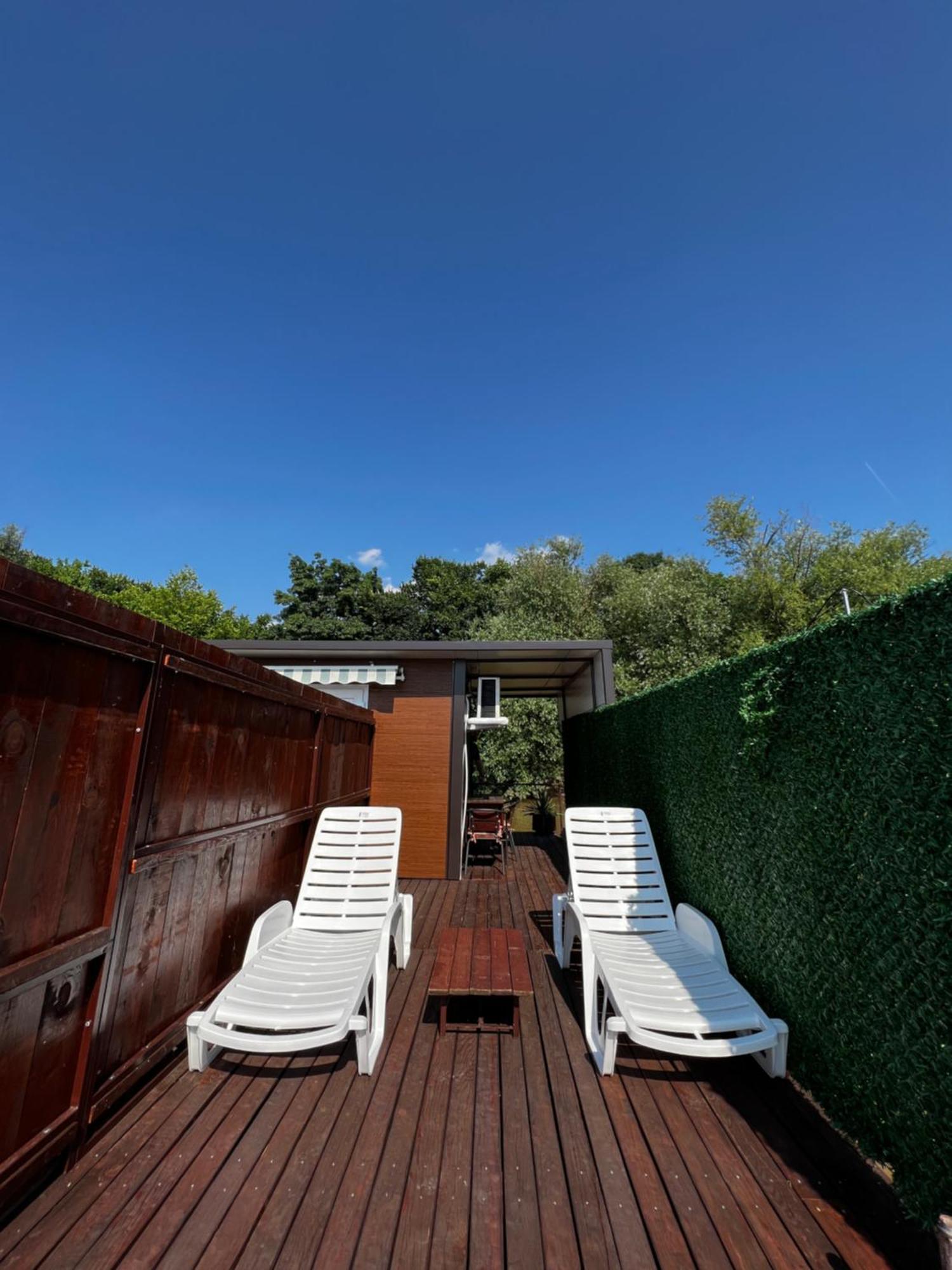 Villa Kuca I Splav Na Reci Savi Belgrado Exterior foto